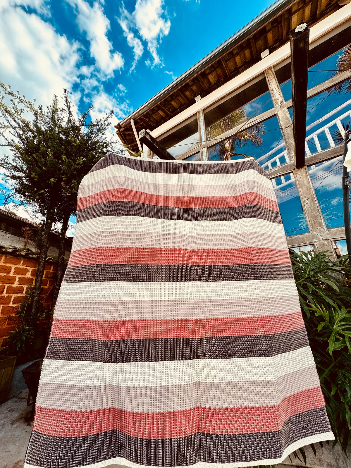 Tapete em Linha Listrado Terracota 1,50x1,50m