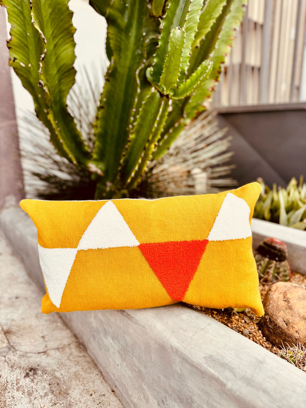 Capa de Almofada Bordada em Linho 30x50 EST05 Mostarda