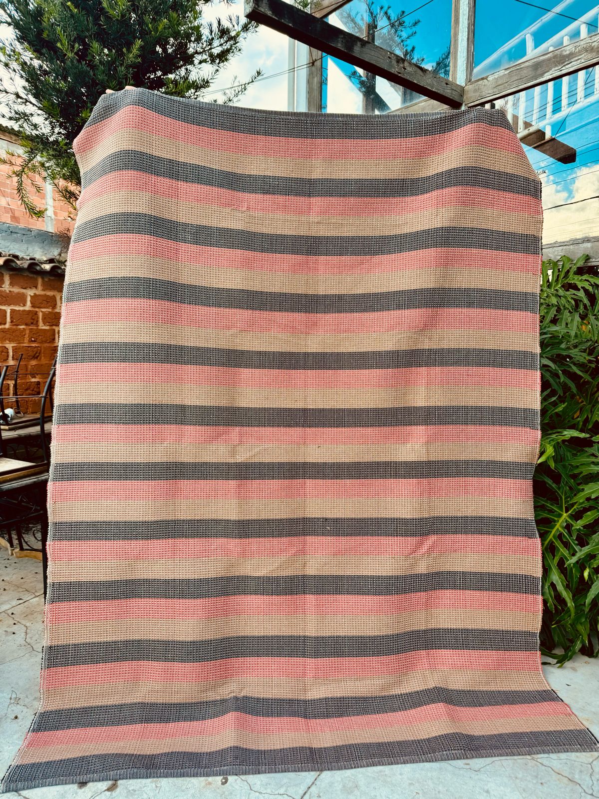Tapete em Linha Listrado Terracota, Marrom e Café com Leite 2,00x3,00m