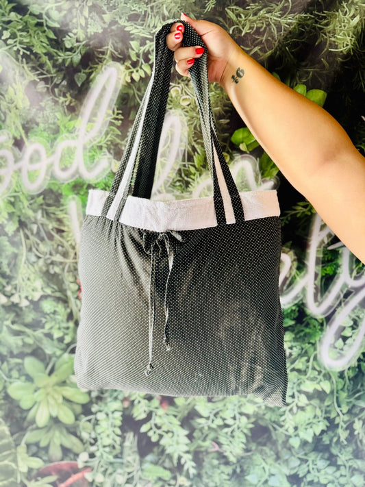 Bolsa de Tricoline Forrada Preta