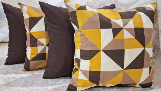 Kit 4x Almofadas Completas Triângulo Marrom