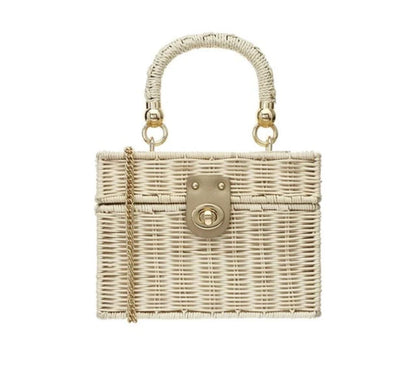 Bolsa Baú de Palha com Alça de Corrente