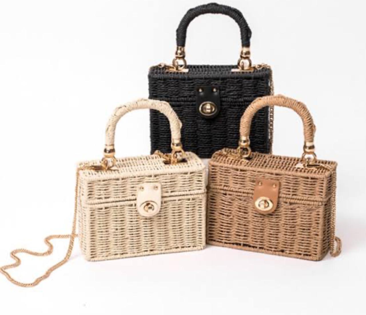 Bolsa Baú de Palha com Alça de Corrente