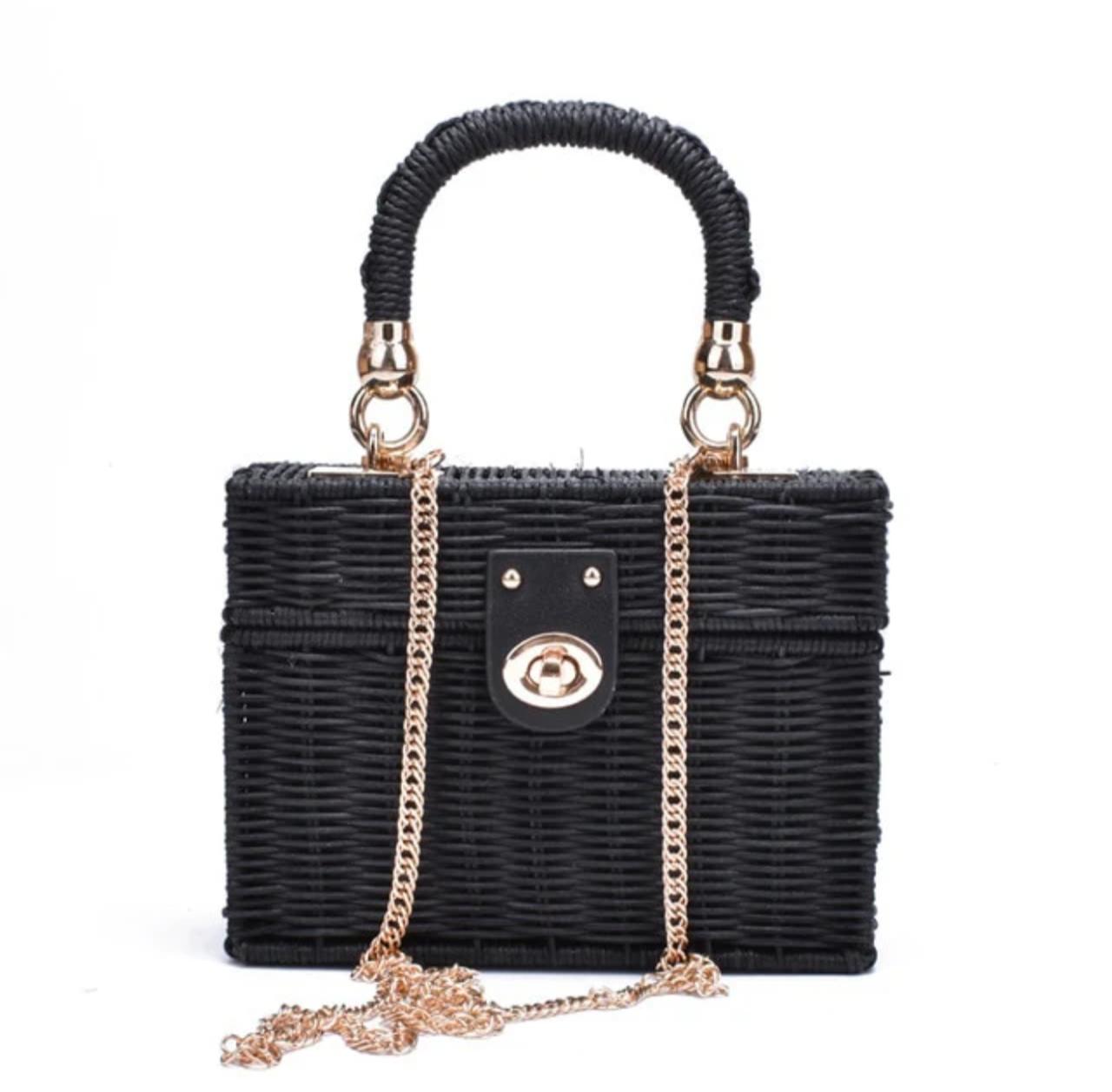 Bolsa Baú de Palha com Alça de Corrente