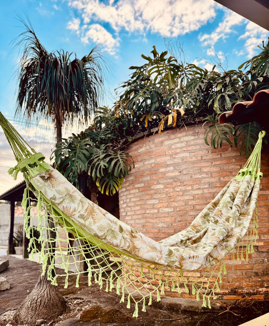 Rede de Algodão Forrada com Belize Semi Impermeável - Folhas Verde Claro