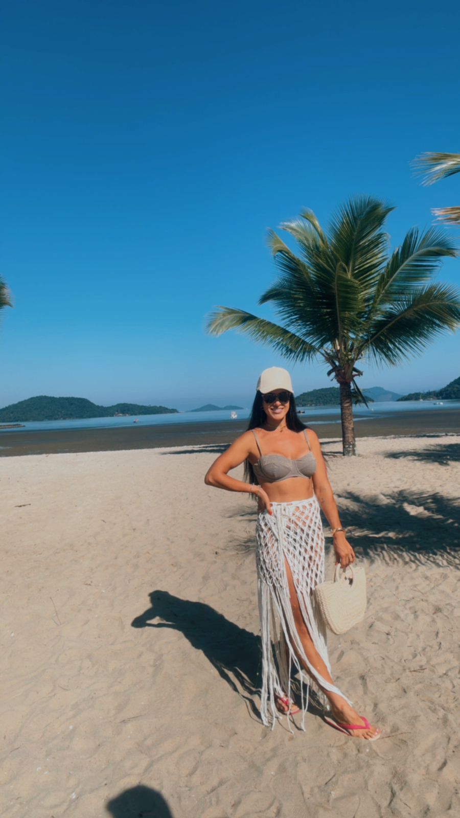 Saída de Praia Crochê Macramê Luxo em Malha Cru com Lurex Dourado