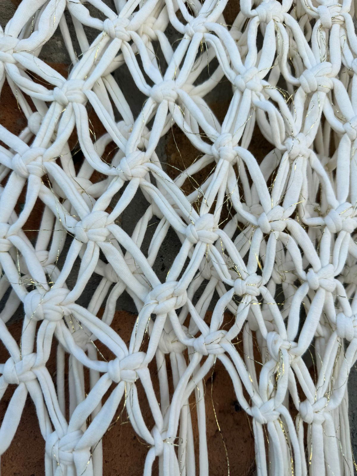 Saída de Praia Crochê Macramê Luxo em Malha Cru com Lurex Dourado