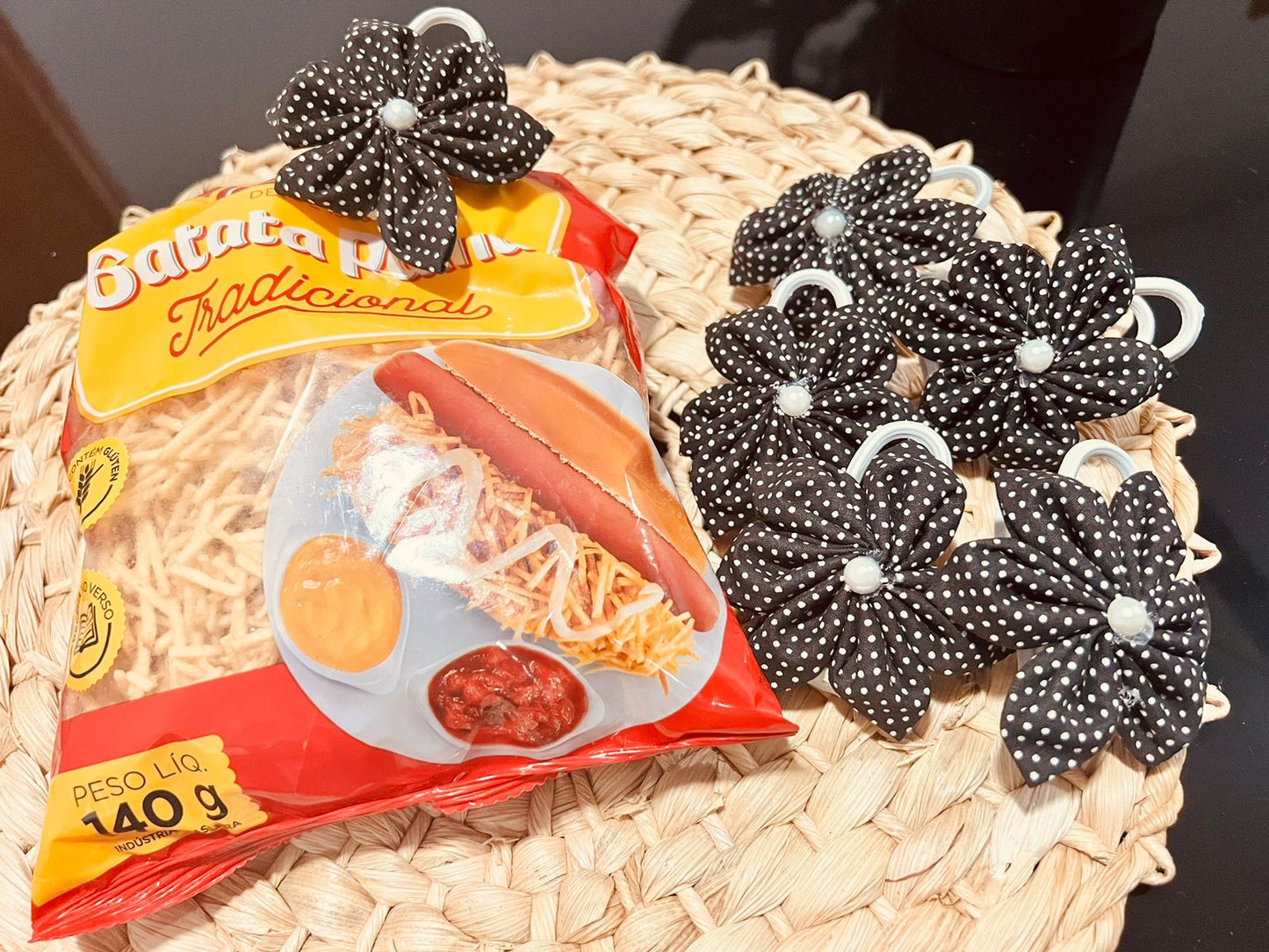 Kit 6 Pregador / Prendedor de Alimento em Fuxico Poá Preto