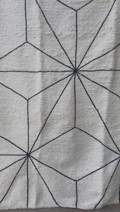 Tapete Médio Algodão Bordado Estrela 1,00x1,50m