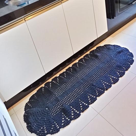 Passadeira Crochê Clássica Oval Preta 128x40cm