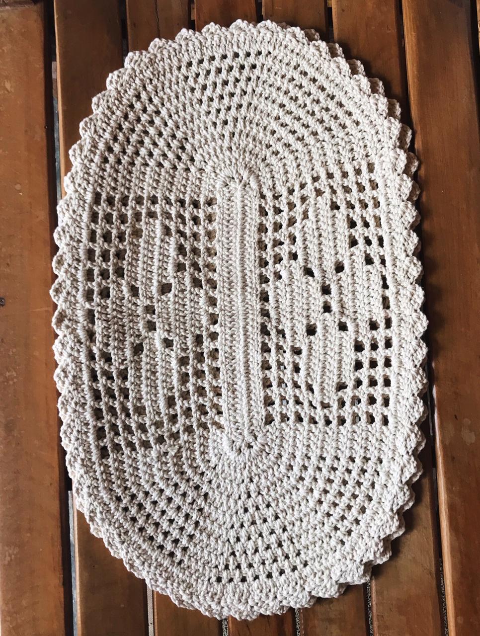 Tapete Crochê Oval Cru G